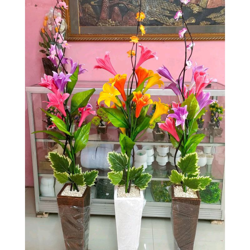 BUNGA HIAS ARTIFISIAL LILY SUDUT RUANG SATU PAKET