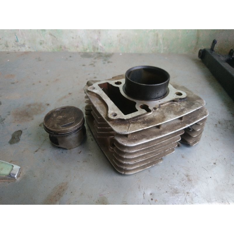 Cylinder Silinder Blok Suzuki Tander Thunder 125 Set Piston Original Bekas Copotan Motor Second 2nd