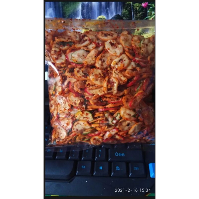 

krupuk seblak bawang (extra daun jeruk)