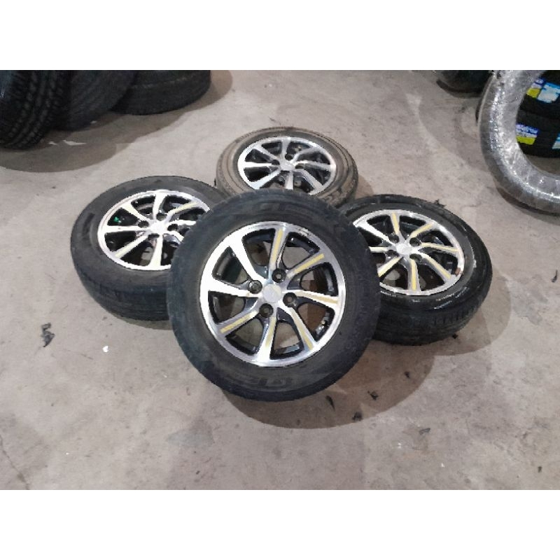 VELG MOBIL BEKAS R14 LUBQNG 4 STD CALYA R14X5 ET45 BAN 175/65/14