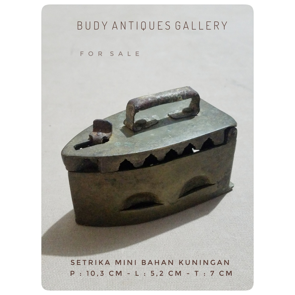 Setrika Mini Kuno Bahan Kuningan