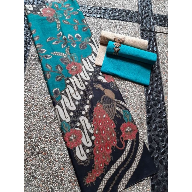 kain batik motif mawar merak kain batik pekalongan kain batik meteran seragam bridesmaid