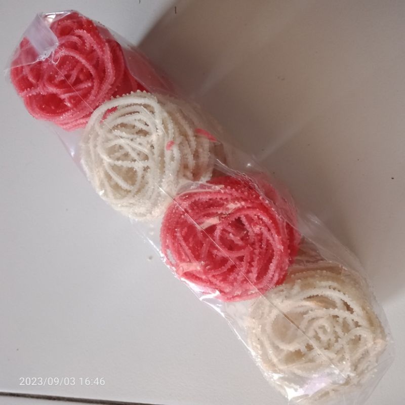 

Renggining mentah tepung beras 250gr