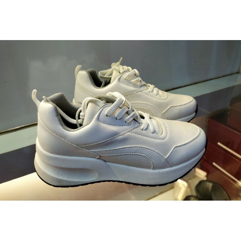 sepatu  snekers wanita fladeo warna putih size 36