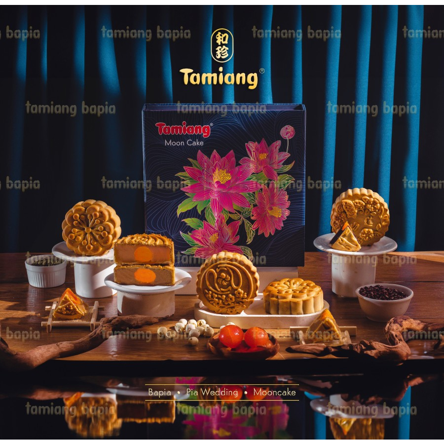 

Mooncake Kacang Hitam Telur