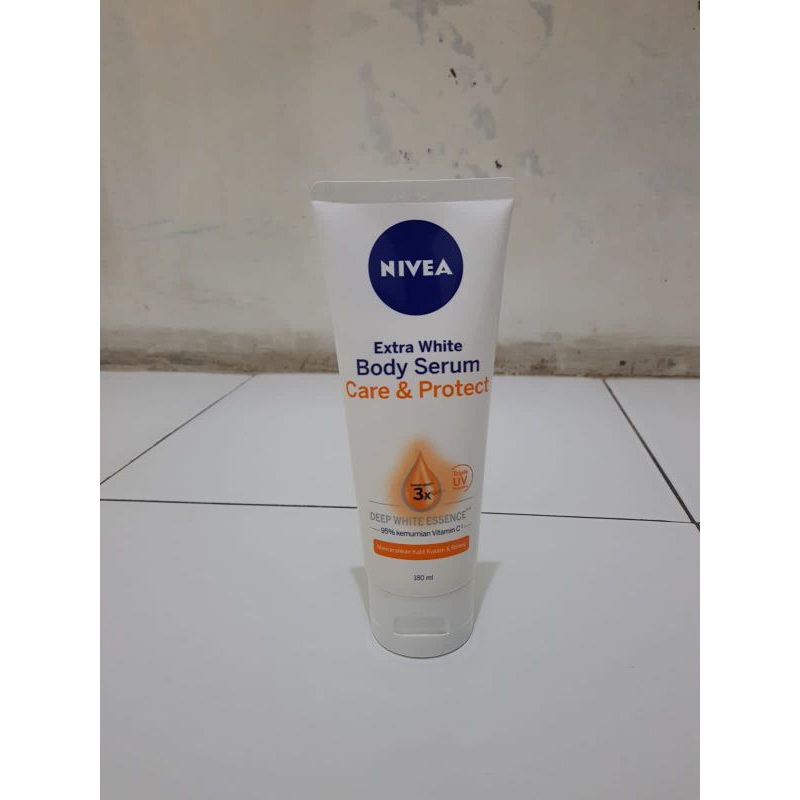 Nivea Extra White
