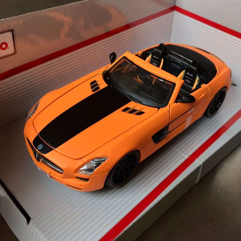 Miniatur 1/24 Mercedes sls amg ~ Maisto