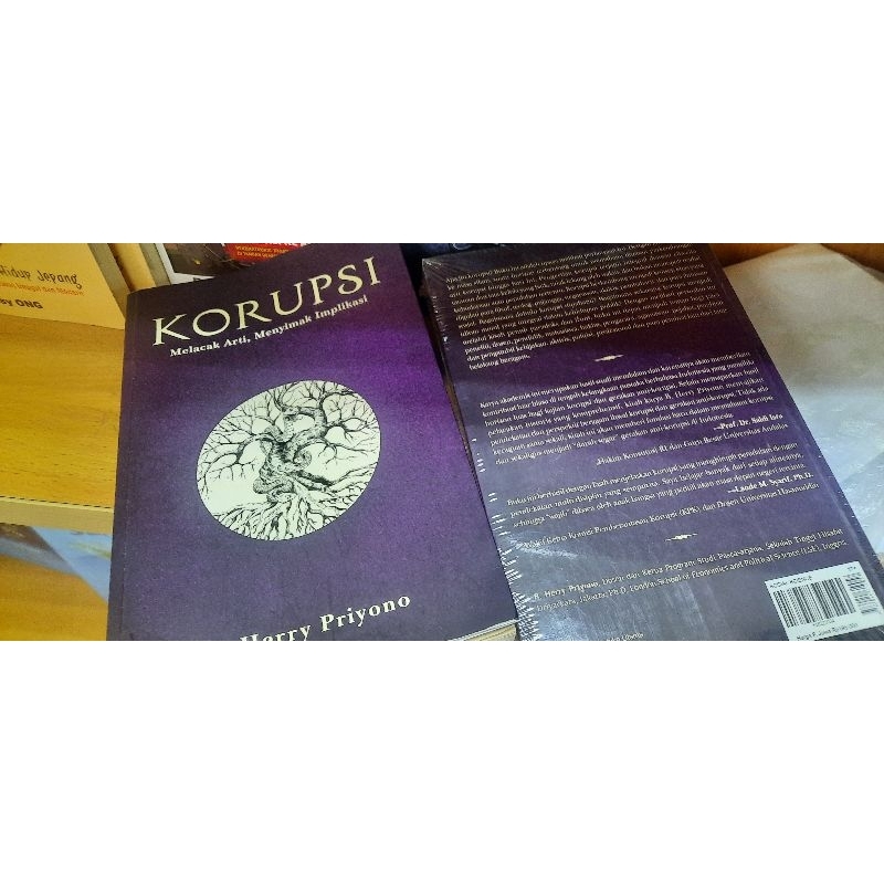 KORUPSI : Melacak arti, Menyimak Implikasi