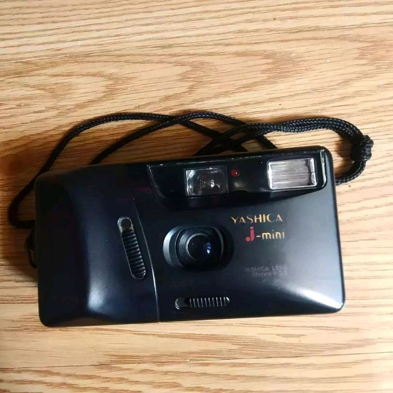 Yashica J mini