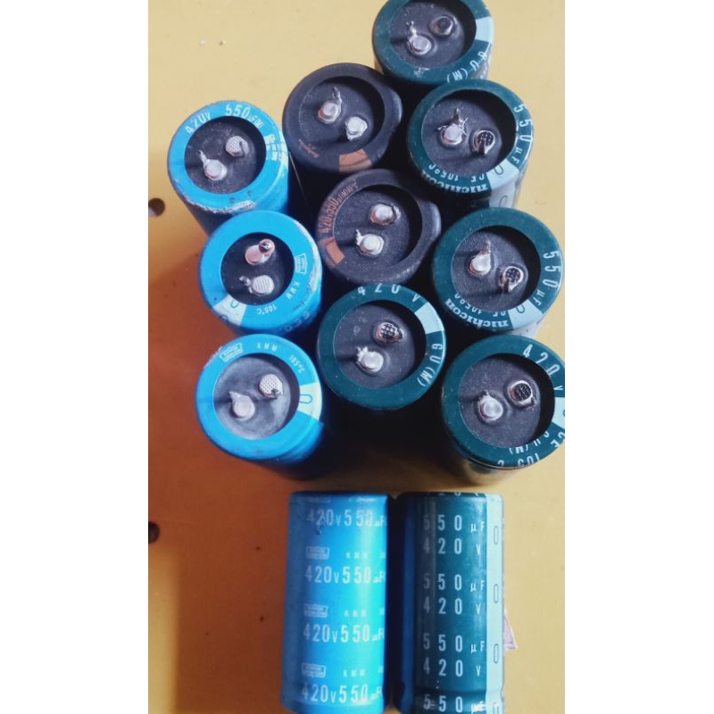 ELCO 420V 550UFT 6CM D 3CM BEKAS ORIGINAL