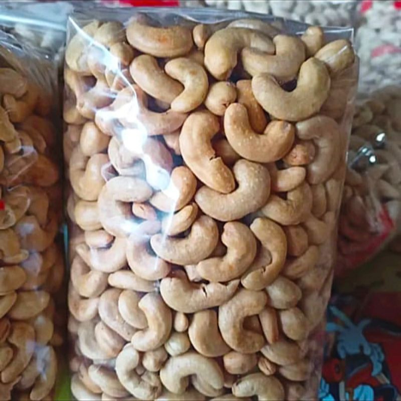 

Kacang Mede Panggang Original super 1kg(premium)