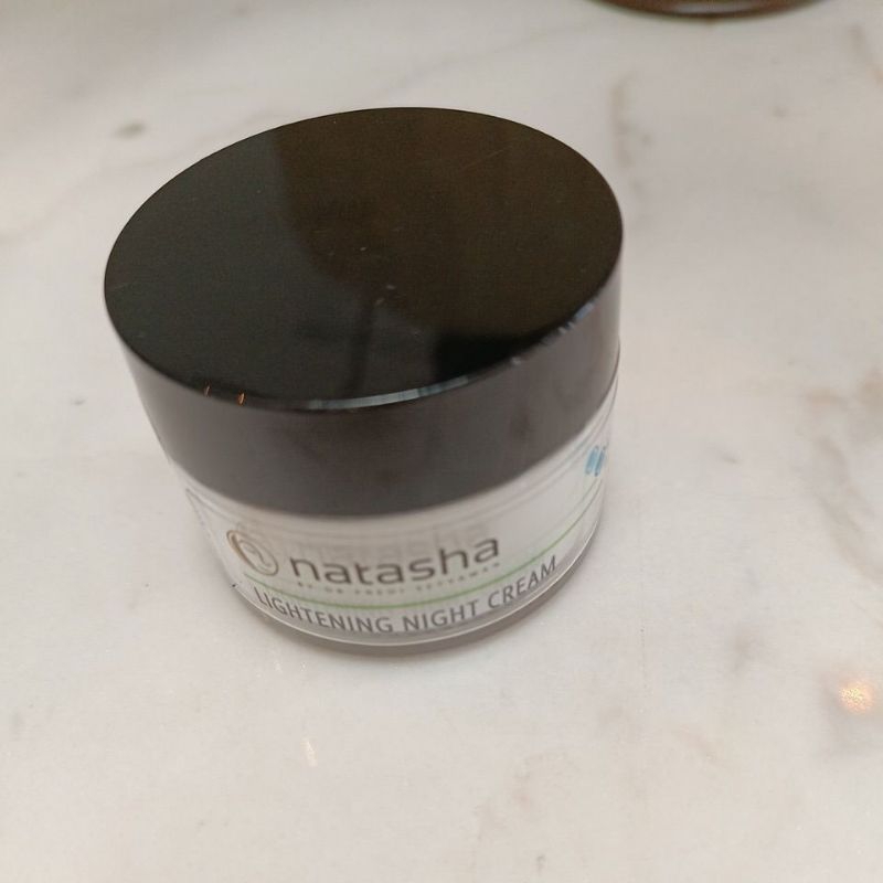LIGHTNIGHTCR krim malam pencerah by Natasha