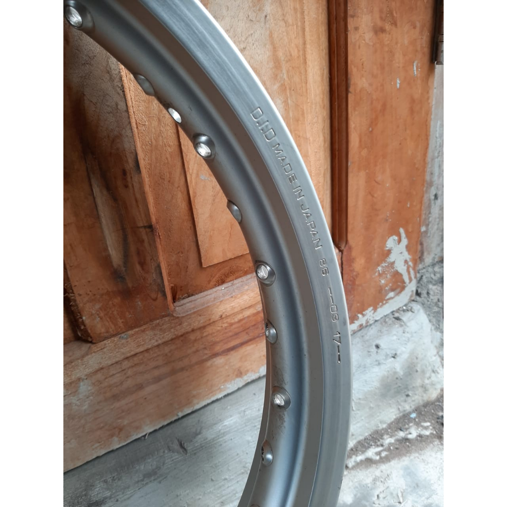 velk belakang ring 18 velg D.I.D Japan Original Copotan Motor Yamaha WR 155