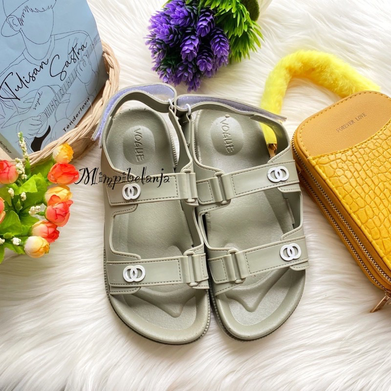 VOGUE BLC SEPATU SANDAL JELLY IMPORT MODEL TALI BELAKANG DAN NON-TALI BELAKANG 1962
