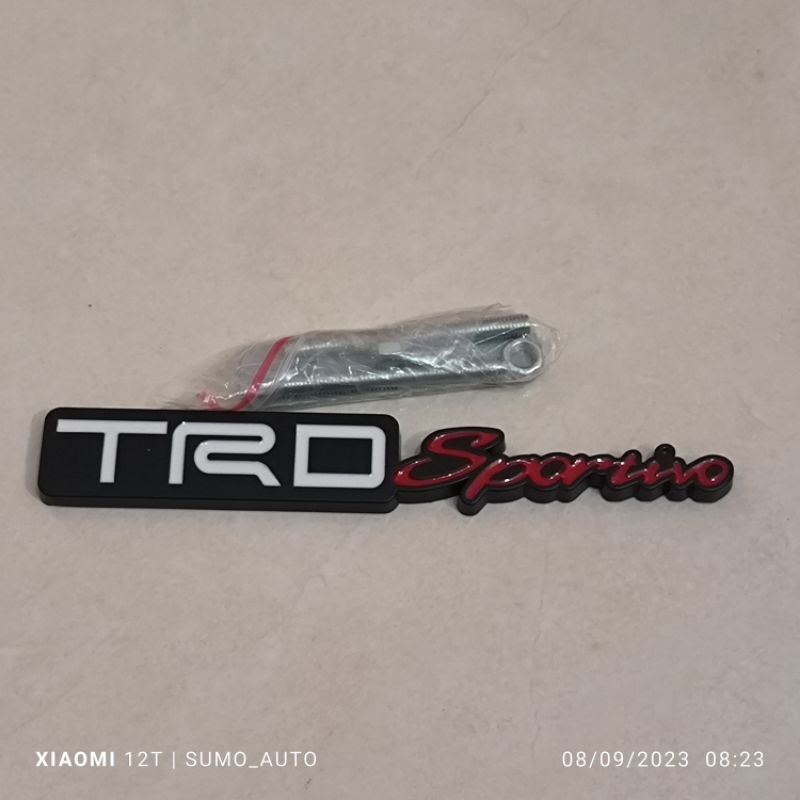emblem grill TRD SPORTIVO emblem jepit grill trd sportivo
