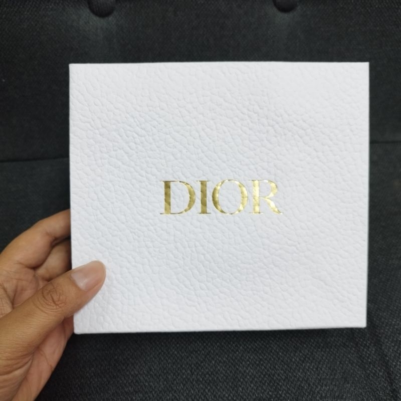 

Dior Paper Bag Kecil