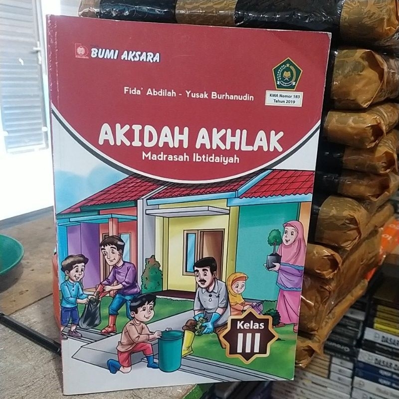 buku aqidah akhlak kelas 3 Madrasah ibtidaiyah KMA 2019