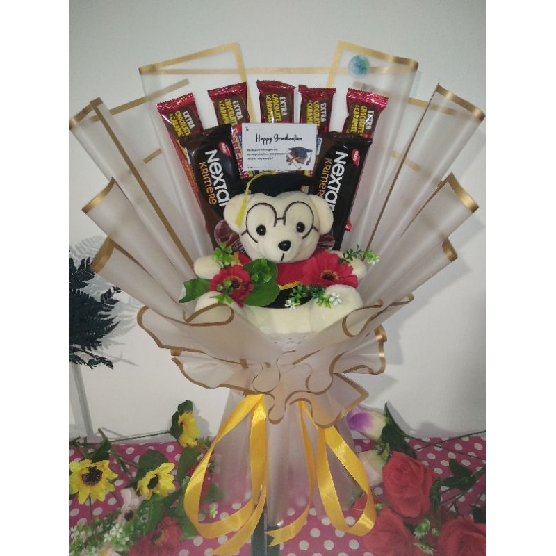 BUKET WISUDA BUKET BONEKA DAN SNACK