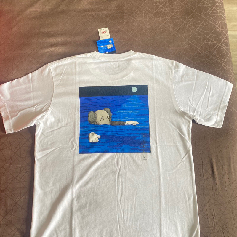 UNIQLO x Kaws White Tee (100% Authentic)