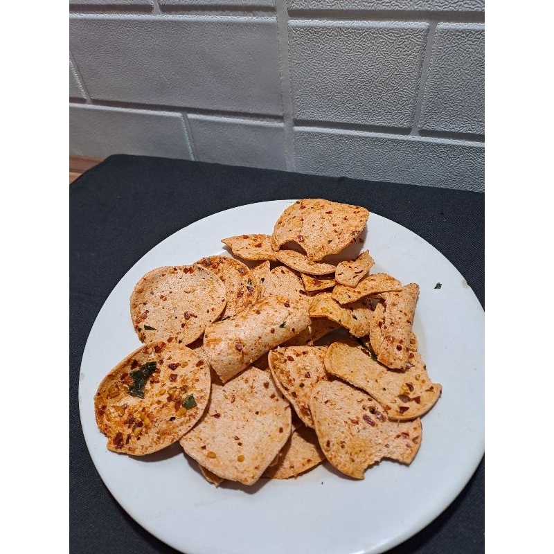 

keripik basreng bulat tipis daun jeruk pedas/120 gram