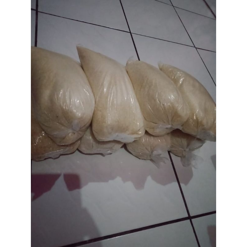 

Gula pasir kemasan 1kg