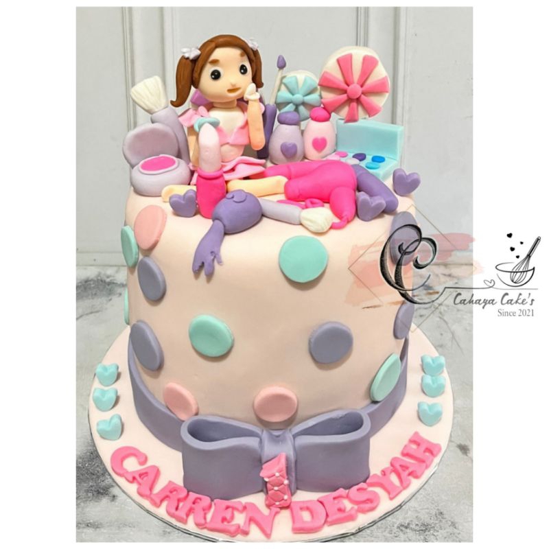 

Girls Cake / Kue Ulang Tahun Karakter Anak Perempuan / Kue Ultah Anak Custom