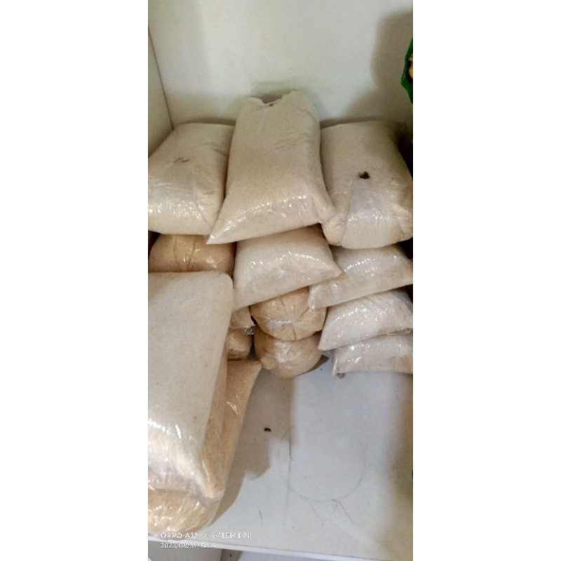 

Gula Lokal Curah 1kg