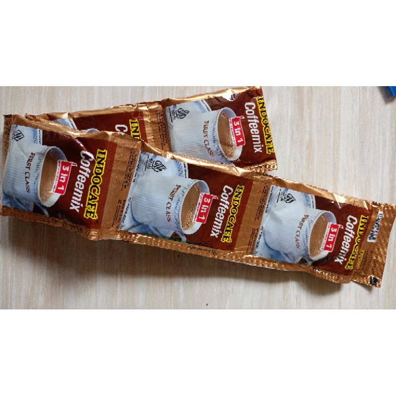 

indocafe cofeemix 1 renceng isi 10 sachet