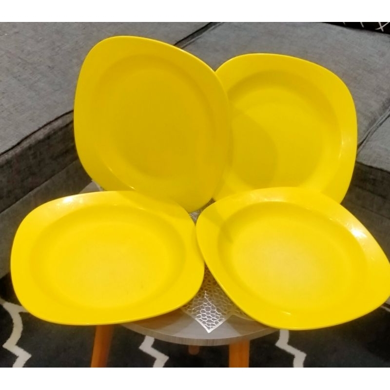 Tupperware blossom plate kuning/piring makan pre love harga satu set