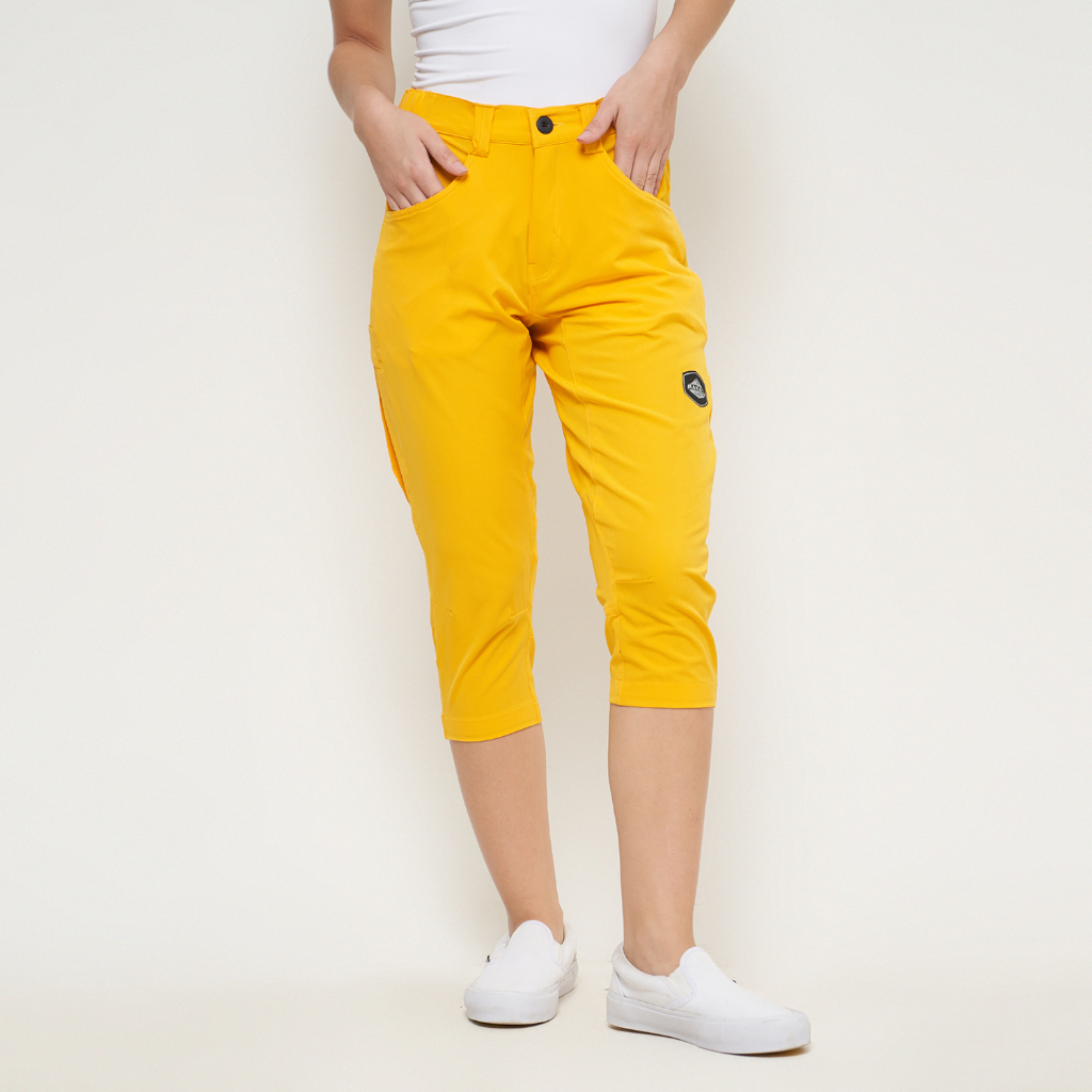 Celana Pendek Makalu ALEENA