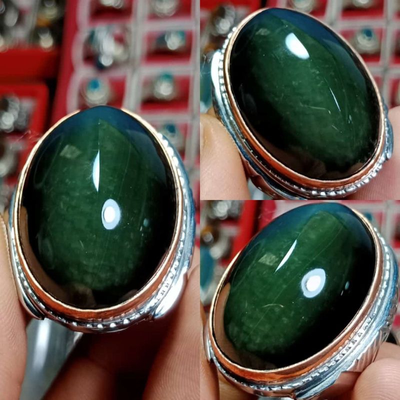 BATU PANDAN IJO LUMUT