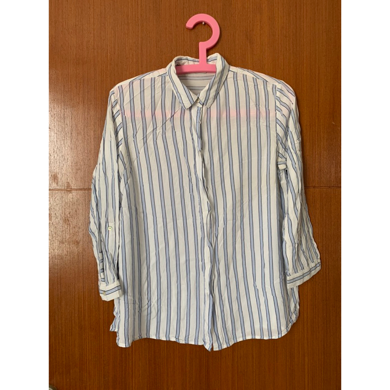 Preloved STRADIVARIUS Shirt Atasan Kemeja