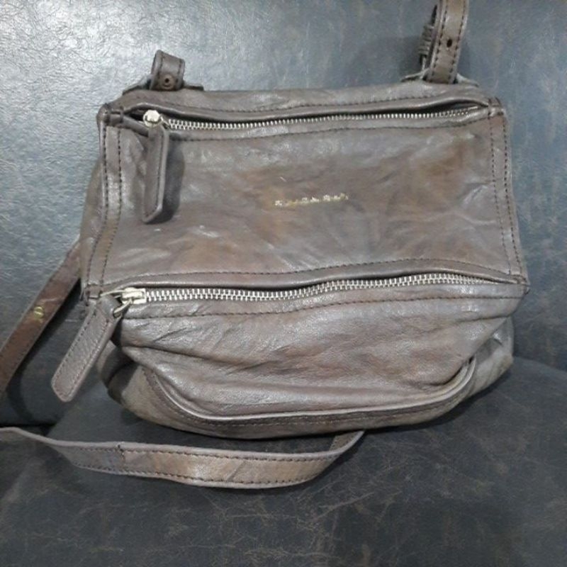 Preloved Givenchy pandora small