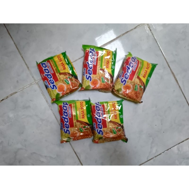 

mie kuah sedap instan 1paket isi 5