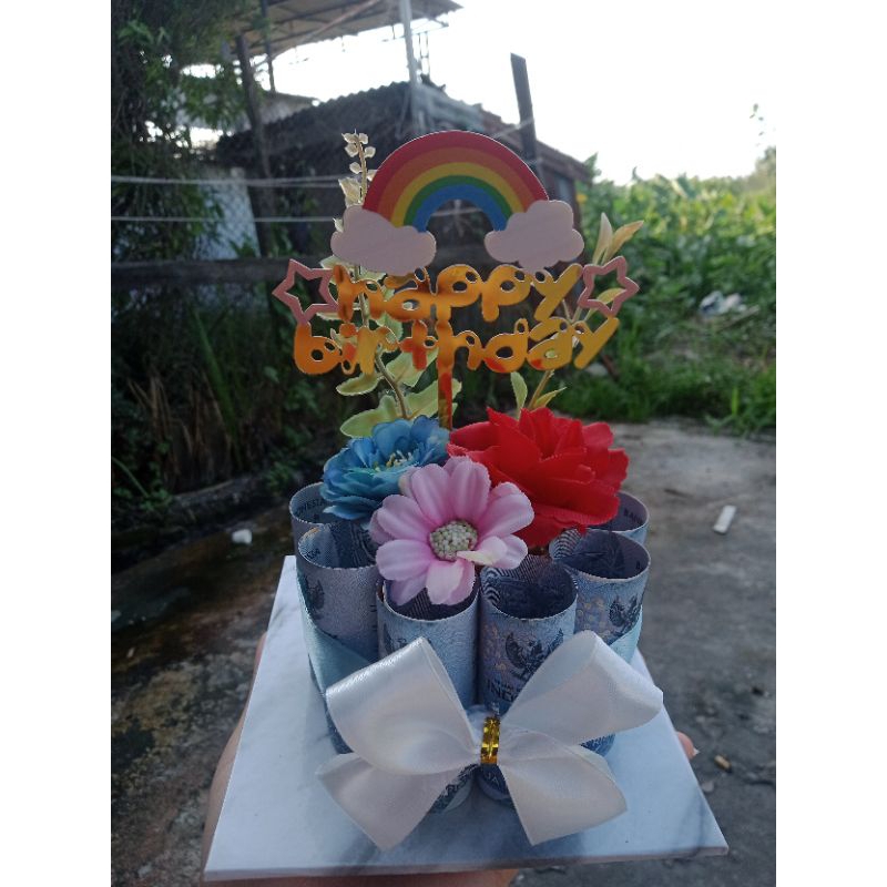 money cake mini,money tower, buket uang mini,buket uang,kue uang,kue uang ulangtahun,hadiah ulangtah