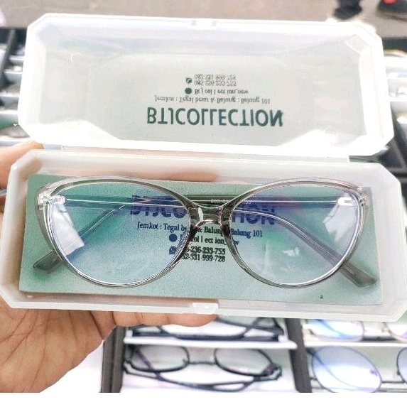 kacamata cat eyes