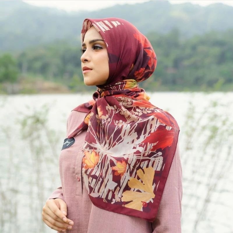 DEENAY - SIGNATURE FOLIA