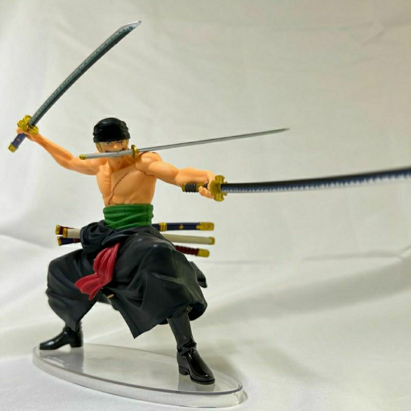 Action Figure Zoro With One Piece Treasure Ichiban Kuji Prize D