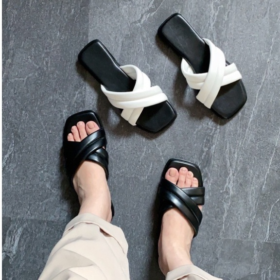 Sandal Teplek Model Silang G7