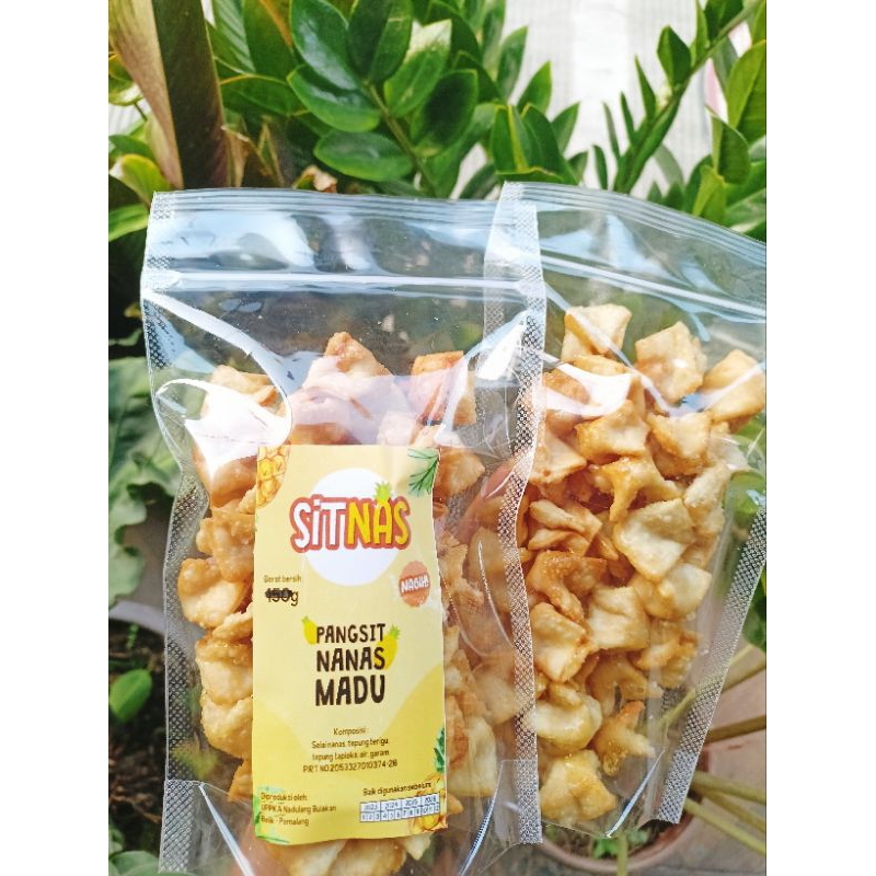 

SitNas (Pangsit nanas) 150gram