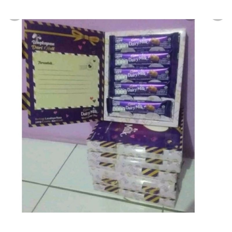 

Coklat gift box dairy milk 30g