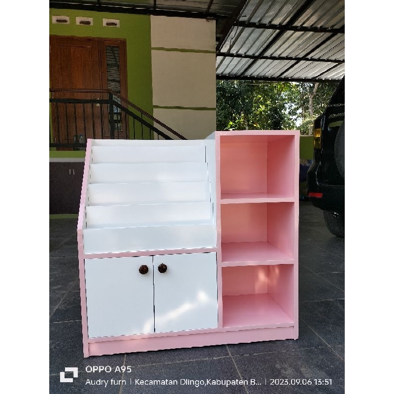 Rak buku anak montessori Multifungsi
