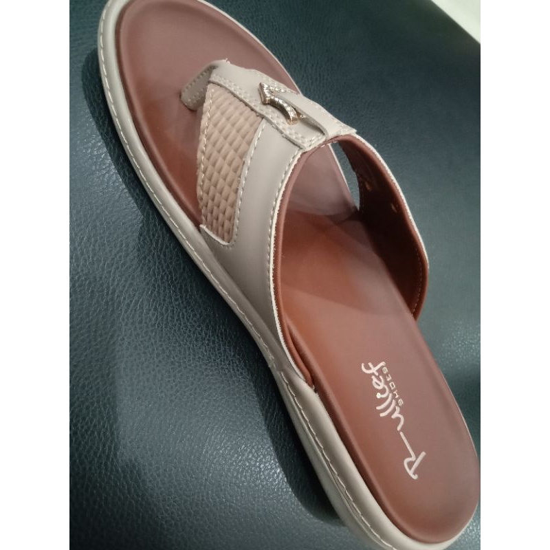 Rullief FAB 261 Sandal Jepit Wanita Fashion Warna Cream