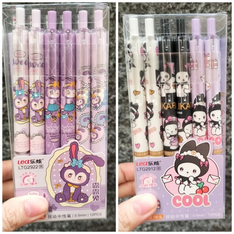 

[LUSIN/12PCS] Bolpen/ pulpen cetek/ pencet LEA karakter