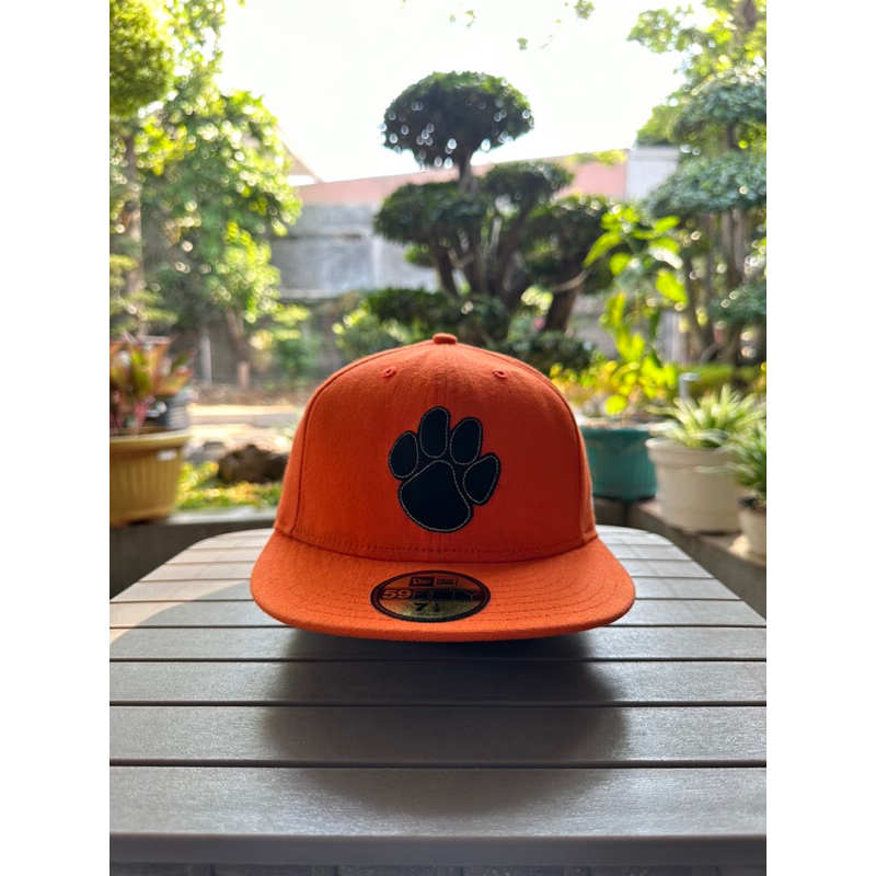 New Era Supreme “Tiger Paw”