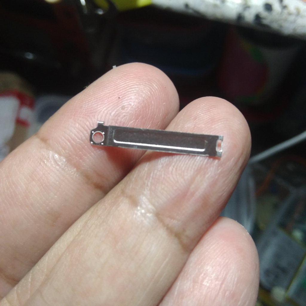 Besi Penahan Konektor KAmera Vivo V9 1727 Plat Besi Pengunci Kamera Vivo V9 Besi tutup Kamera Vivo V