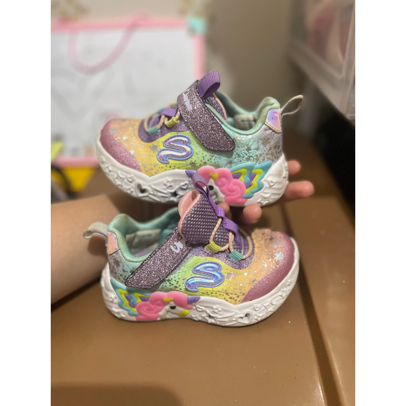 sneakers skechers anak LED