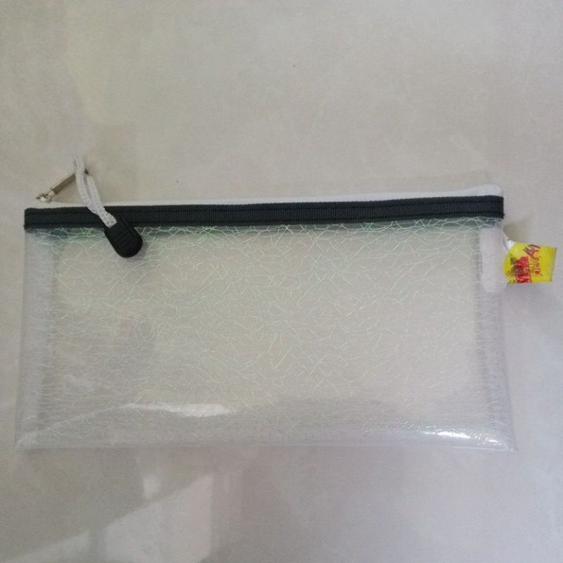 

TEMPAT PENSIL TRANSPARAN MR.DIY