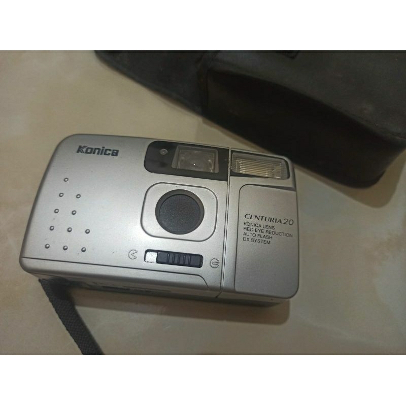 Kamera analog Konica Centuria 20