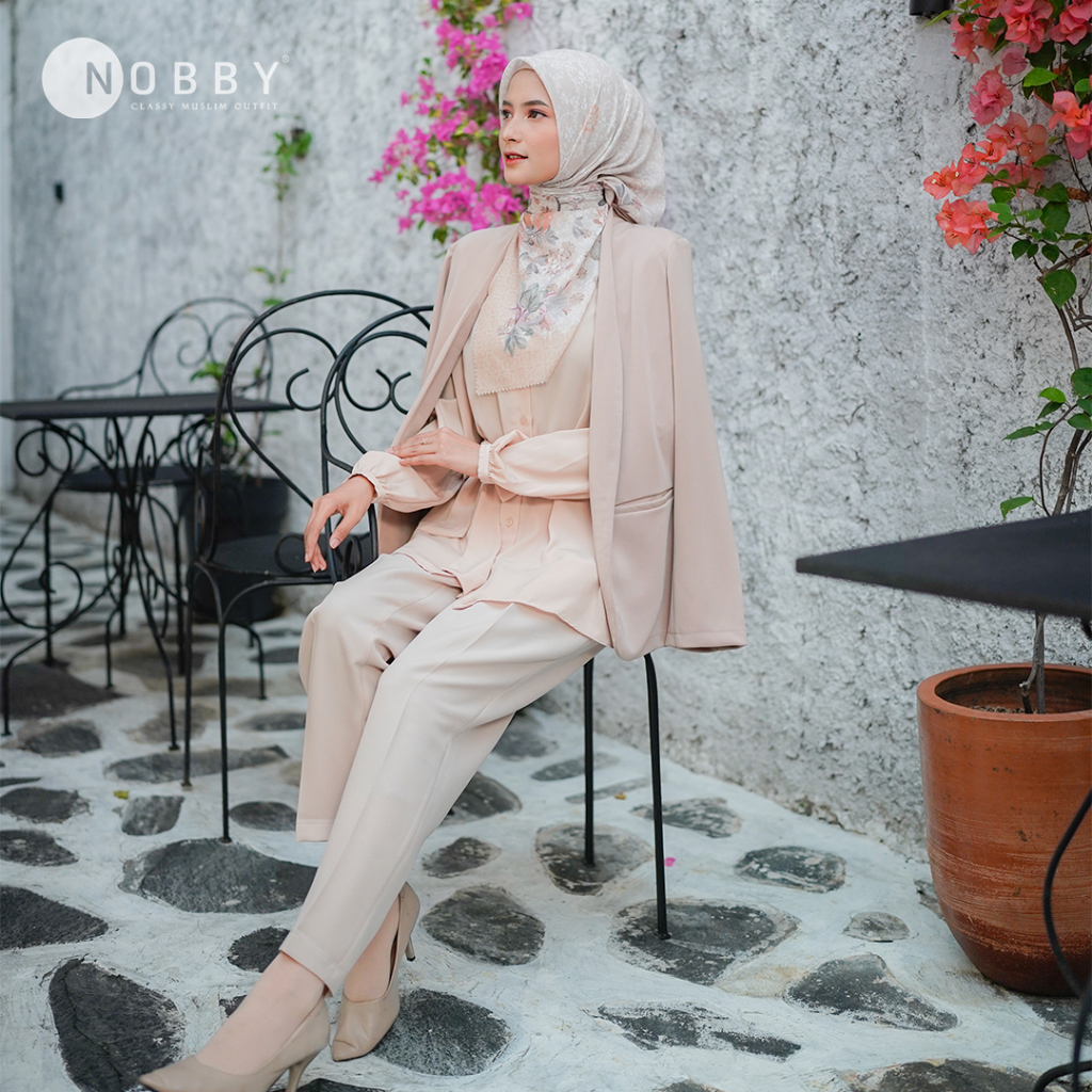 Nobby Inez Blazer Cream Blazer Wanita Office Look Semi Formal Lengan Panjang